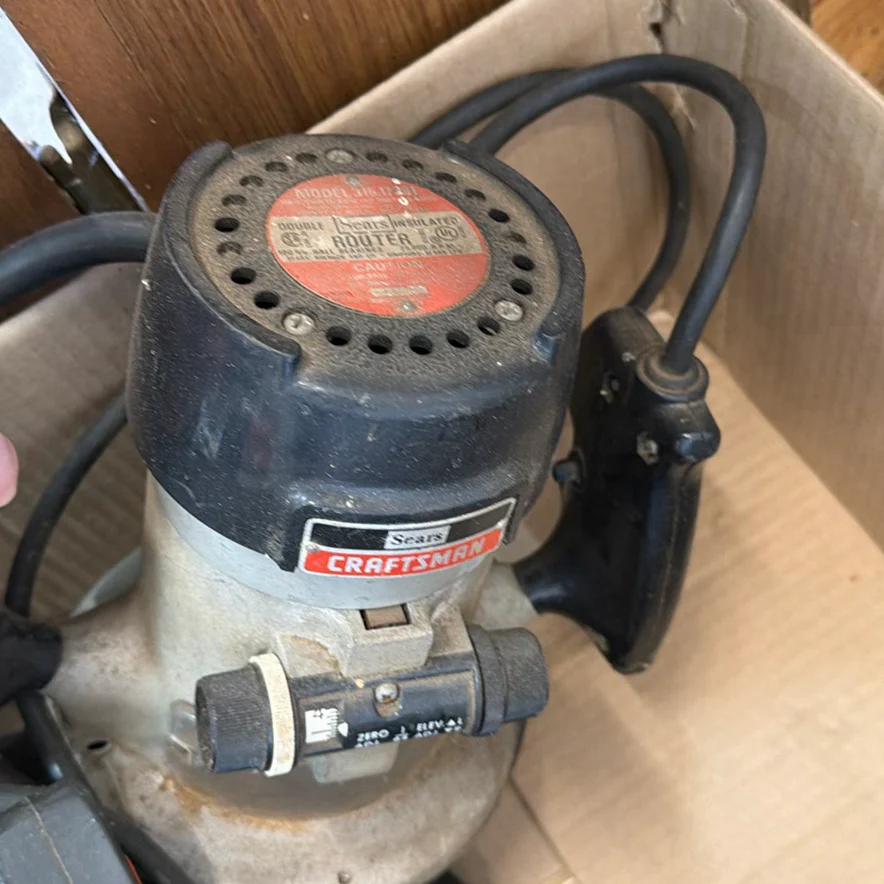 Skilsaw Circular Saw, Craftsman Router, and Metal Parts - image 4 of 7