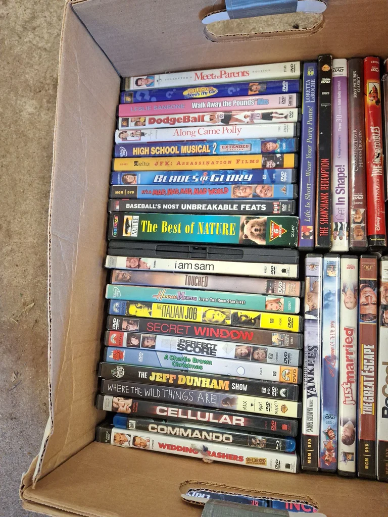 DVD Movie and TV Title Collection - image 10 of 17