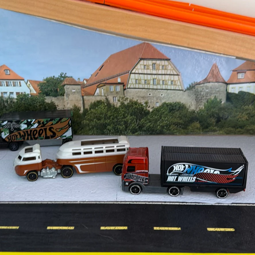 Hot Wheels Toy Trucks and Trailers - image 2 of 17
