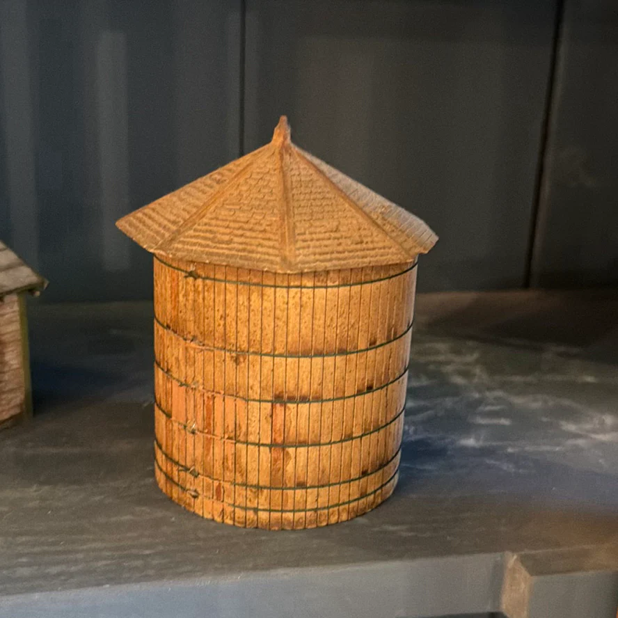 Miniature Industrial Building Model and Small Shed - image 6 of 7