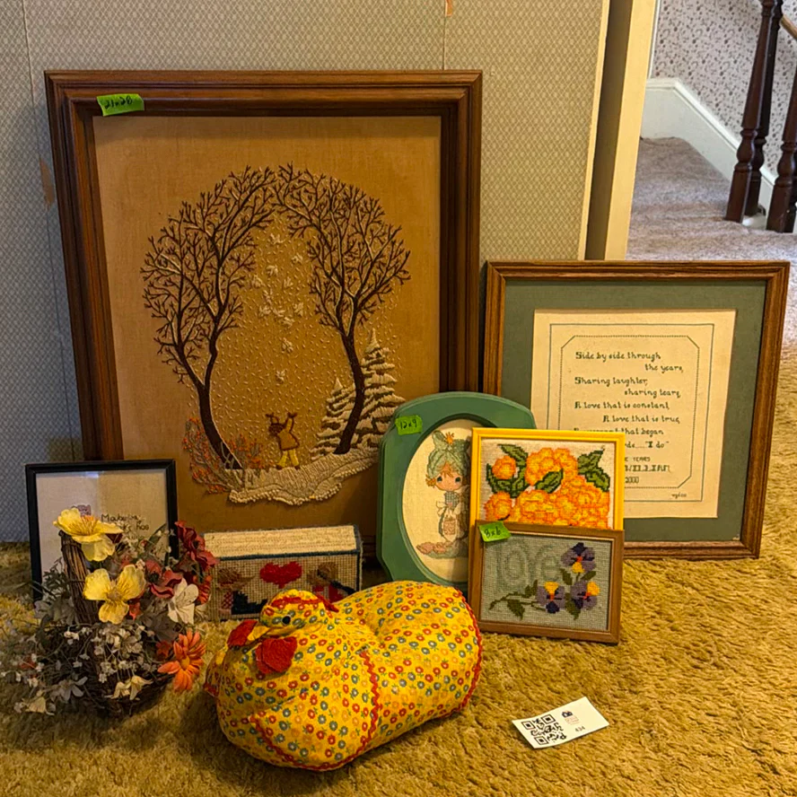 Framed Needlework and Handmade Decorative Items - image 1 of 10