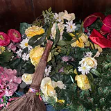 Artificial Floral Arrangements, Wreaths, and Decorative Broom - thumbnail 5 of 9