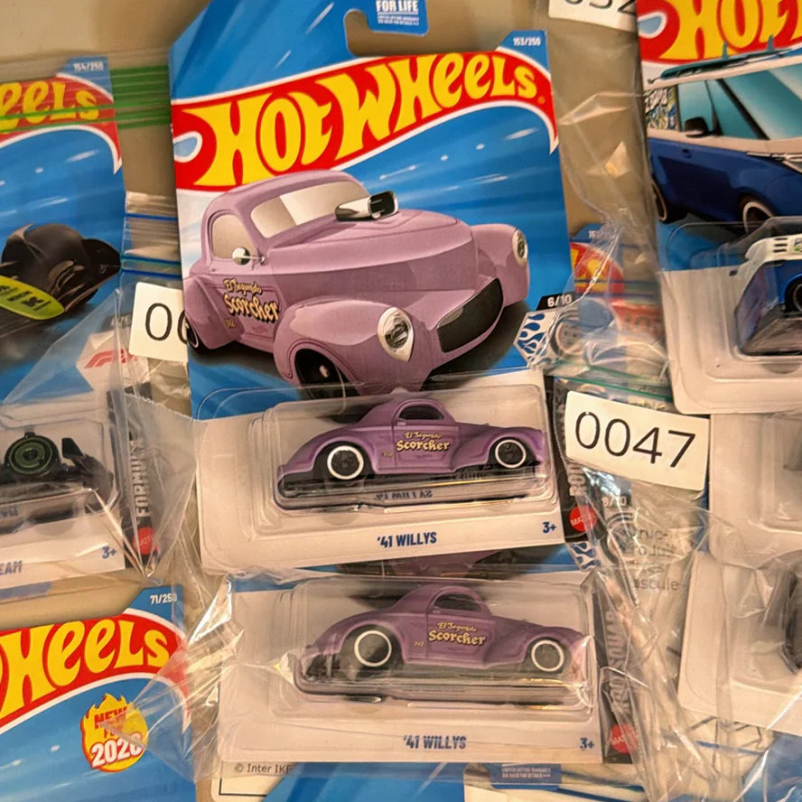 Assorted Hot Wheels Die-Cast Toy Cars - image 4 of 9
