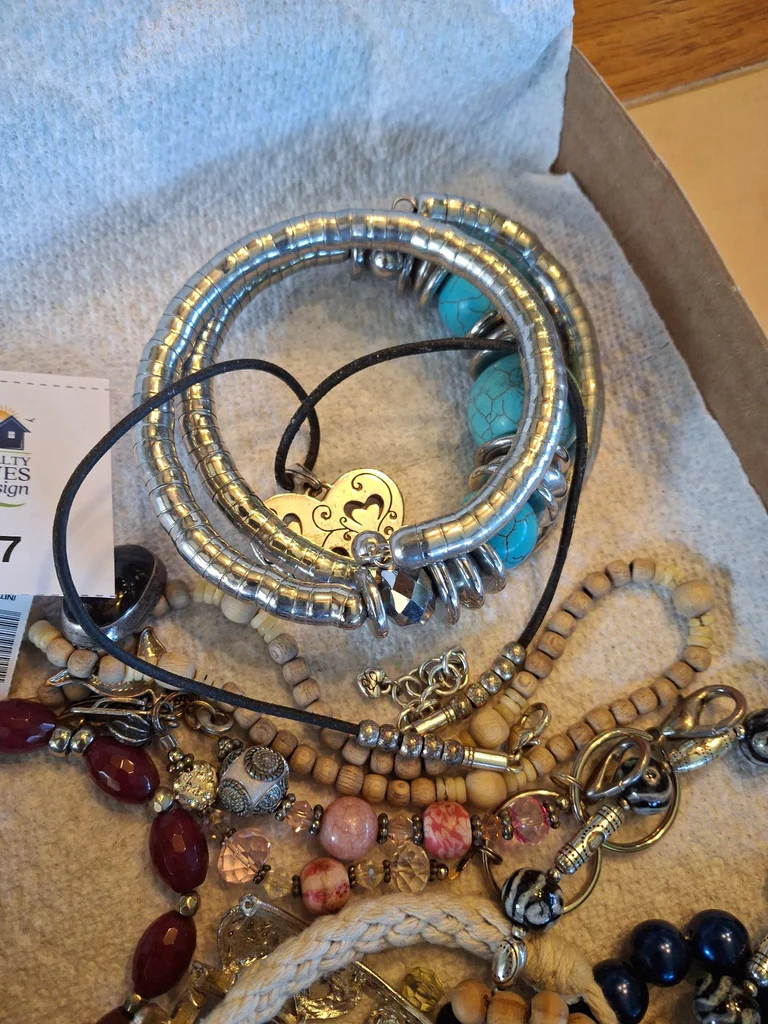 Costume Jewelry Lot - image 5 of 8