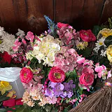 Artificial Floral Arrangements, Wreaths, and Decorative Broom - thumbnail 6 of 9