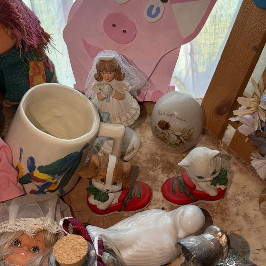 Vintage Dolls, Plush Toys, and Figurines - image 9 of 13