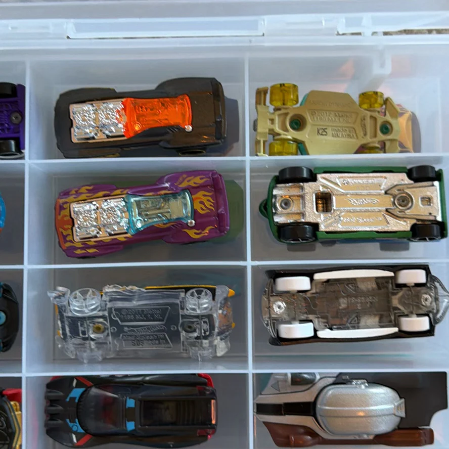 Die-Cast Toy Cars in Plastic Storage Case - image 8 of 26