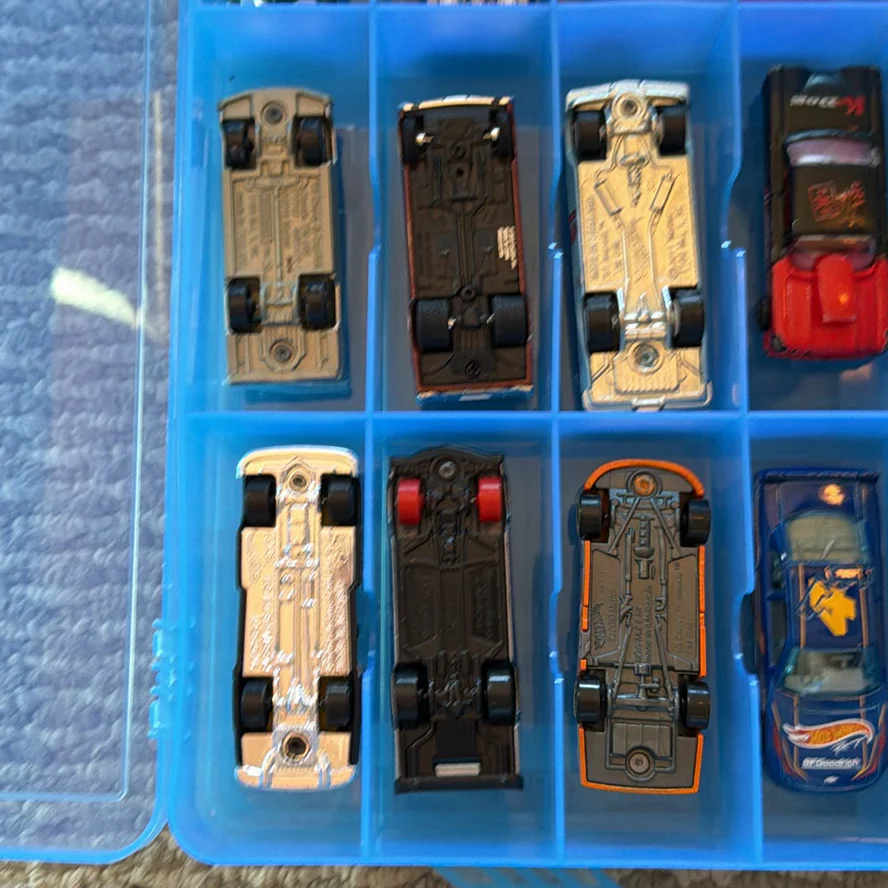 Die-Cast Toy Cars in Plastic Storage Case - image 5 of 24