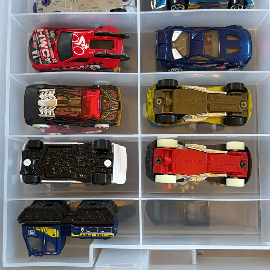 Die Cast Toy Cars in Plastic Storage Case - image 15 of 29