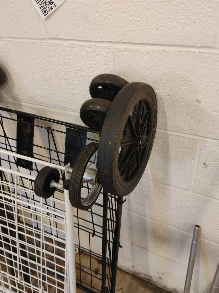 Two Folding Wire Utility Carts and Flag Pole - image 5 of 7