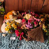 Artificial Floral Arrangements, Wreaths, and Decorative Broom - thumbnail 1 of 9