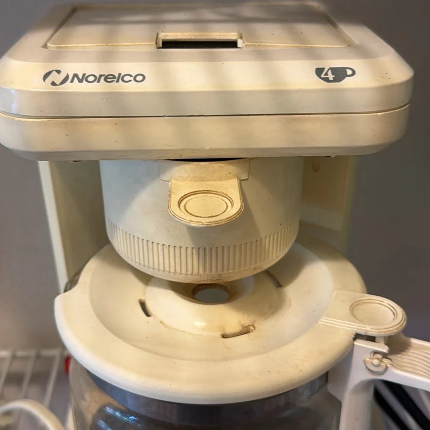 Small Kitchen Appliances and Serving Tray - image 2 of 10