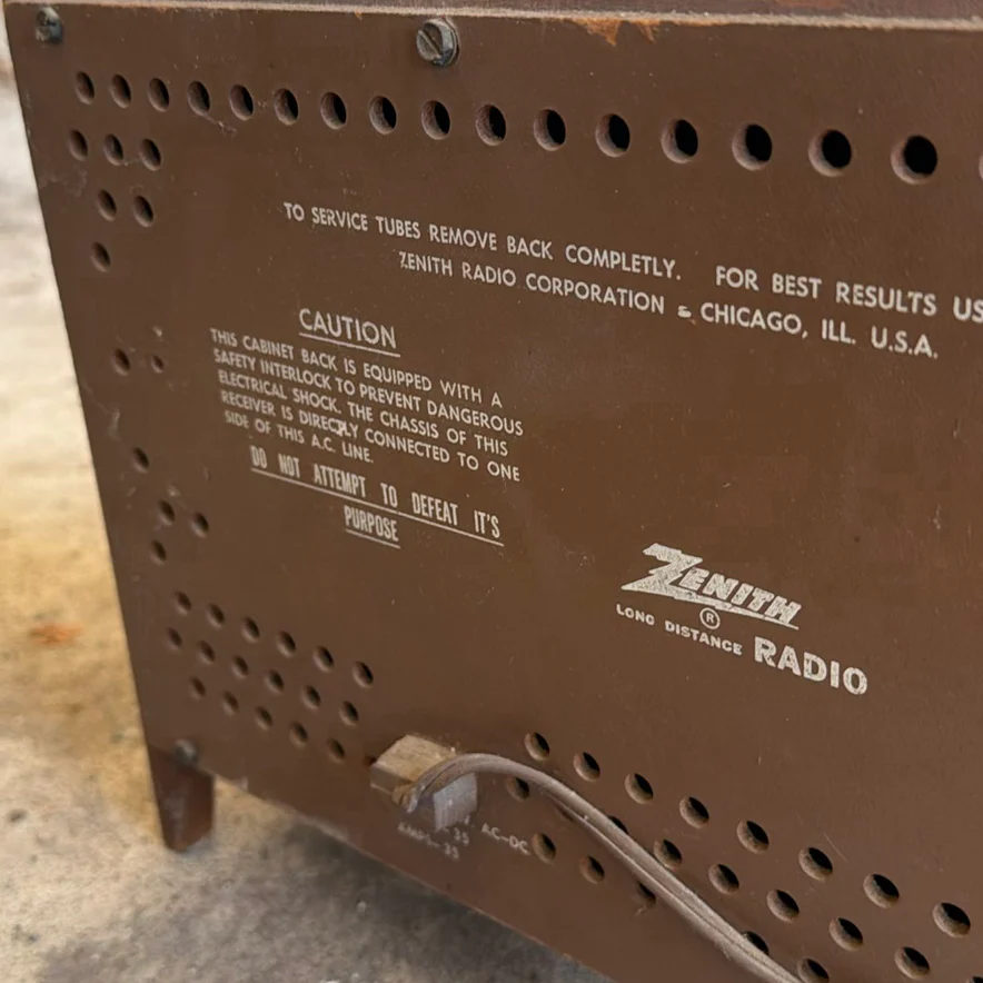 Zenith AM/FM Tabletop Radio - image 4 of 5