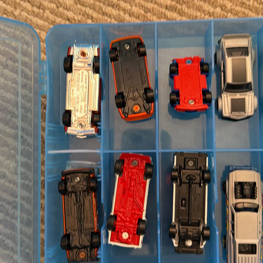 Die-Cast Toy Cars in Storage Case - image 5 of 14