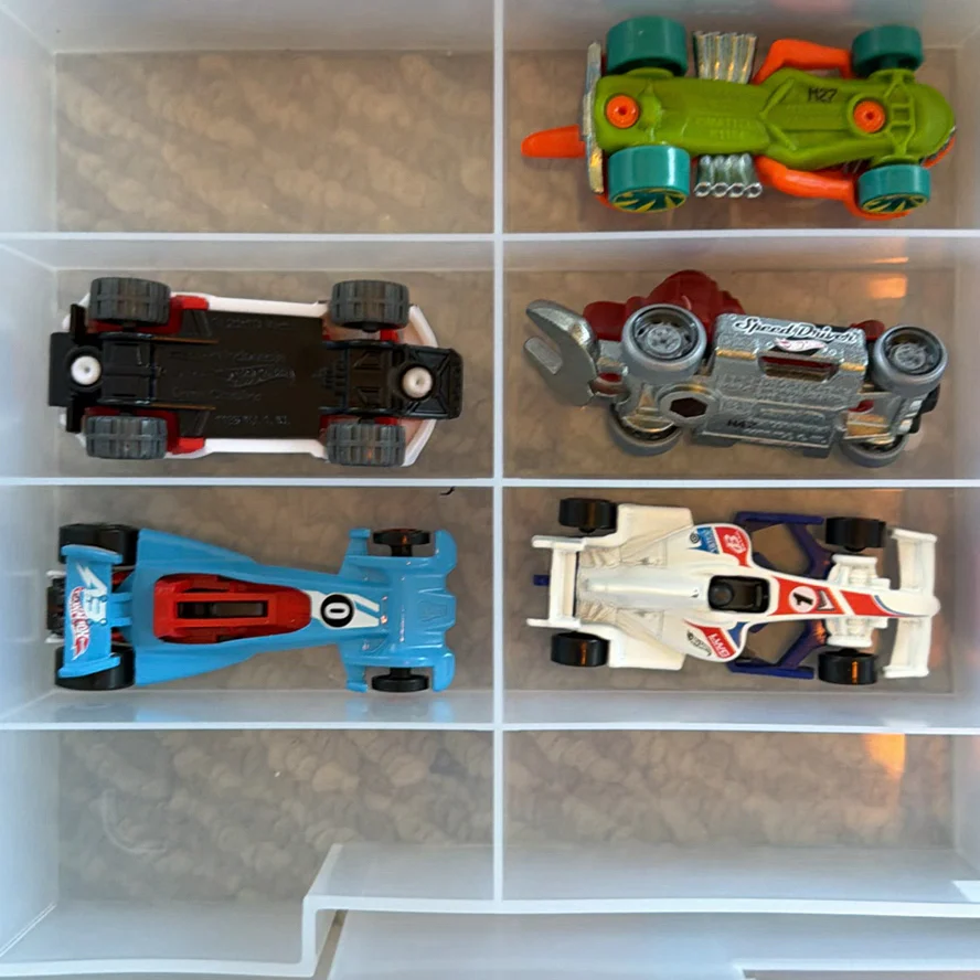 Die-Cast Toy Cars in Plastic Storage Case - image 22 of 26