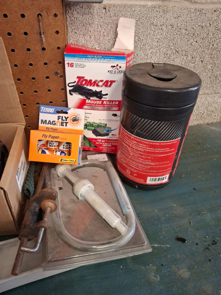 Garage and Workshop Supplies - image 2 of 9