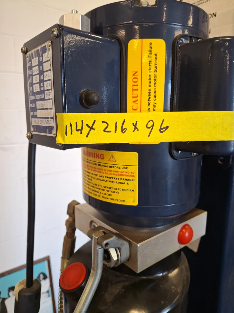 Eagle Equipment 8,000 lb Four-Post Automotive Lift - image 3 of 16