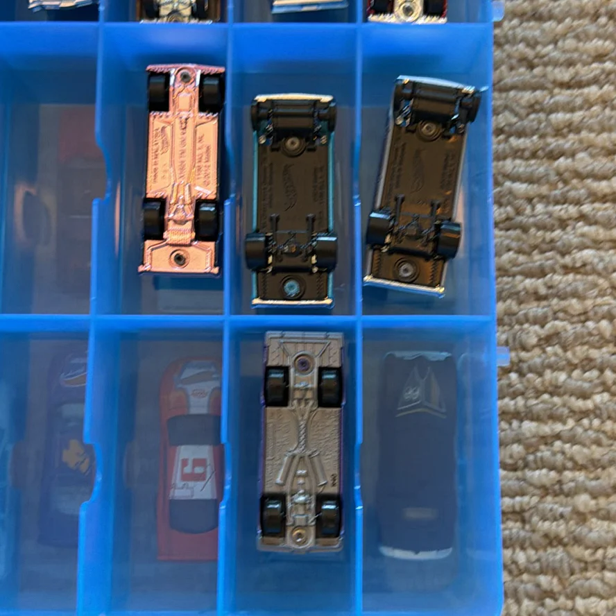 Die-Cast Toy Cars in Plastic Storage Case - image 24 of 24