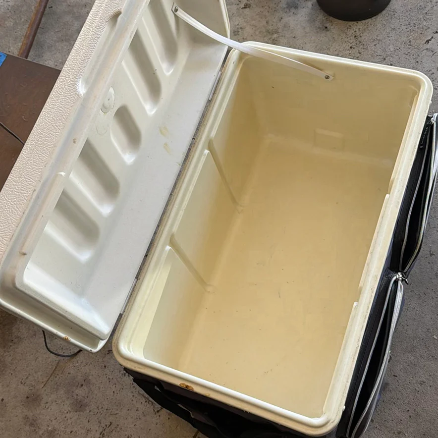 Igloo MaxCold Cooler - image 3 of 5