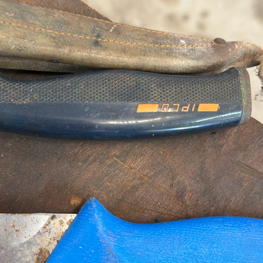 Zippo, Knives, Sharpening Steel, and Pocket Tools - image 6 of 10