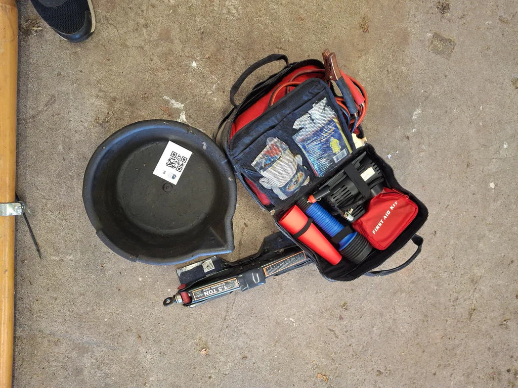 Automotive Emergency Roadside Kit with Jack and Oil Drain Pan - image 1 of 6