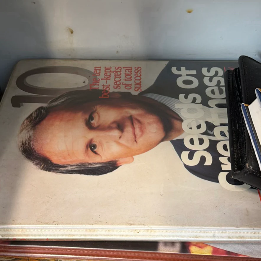 Books, Magazines, Tools, and Electronics - image 2 of 7