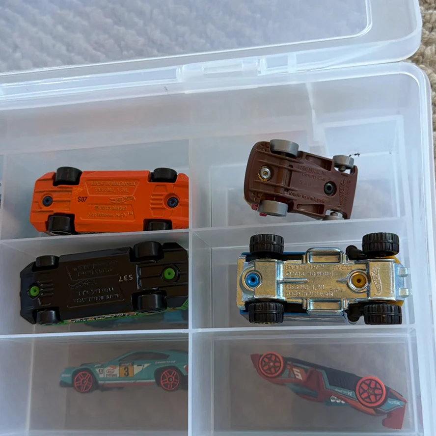 Die-Cast Toy Cars in Plastic Storage Case - image 13 of 26