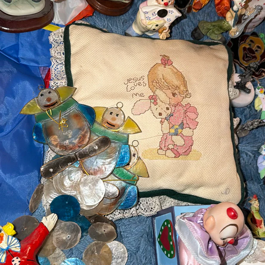 Clown and Circus Figurines and Decorations - image 15 of 19