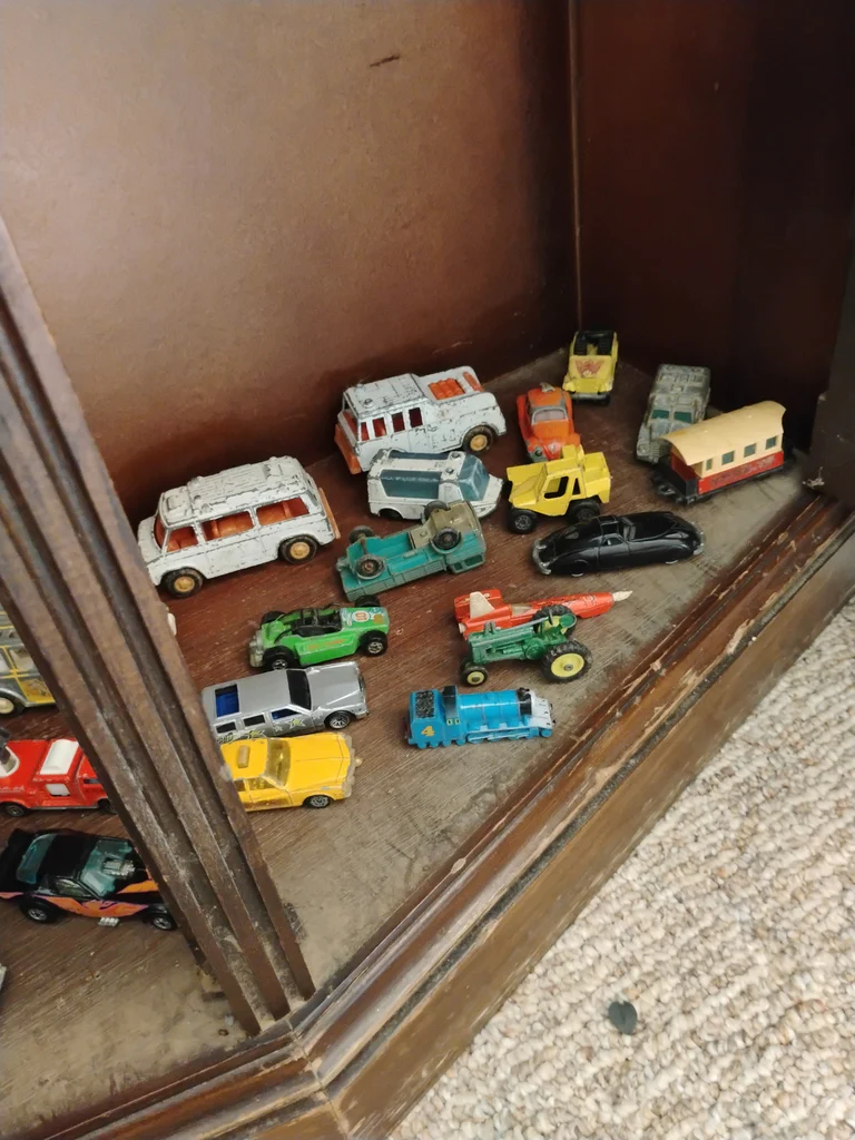 Vintage Die-Cast Toy Vehicles - image 5 of 12
