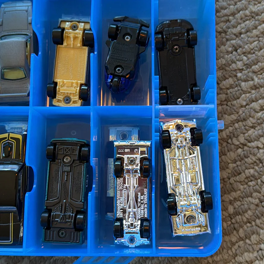 Toy Die-Cast Cars in Blue Storage Case - image 5 of 20