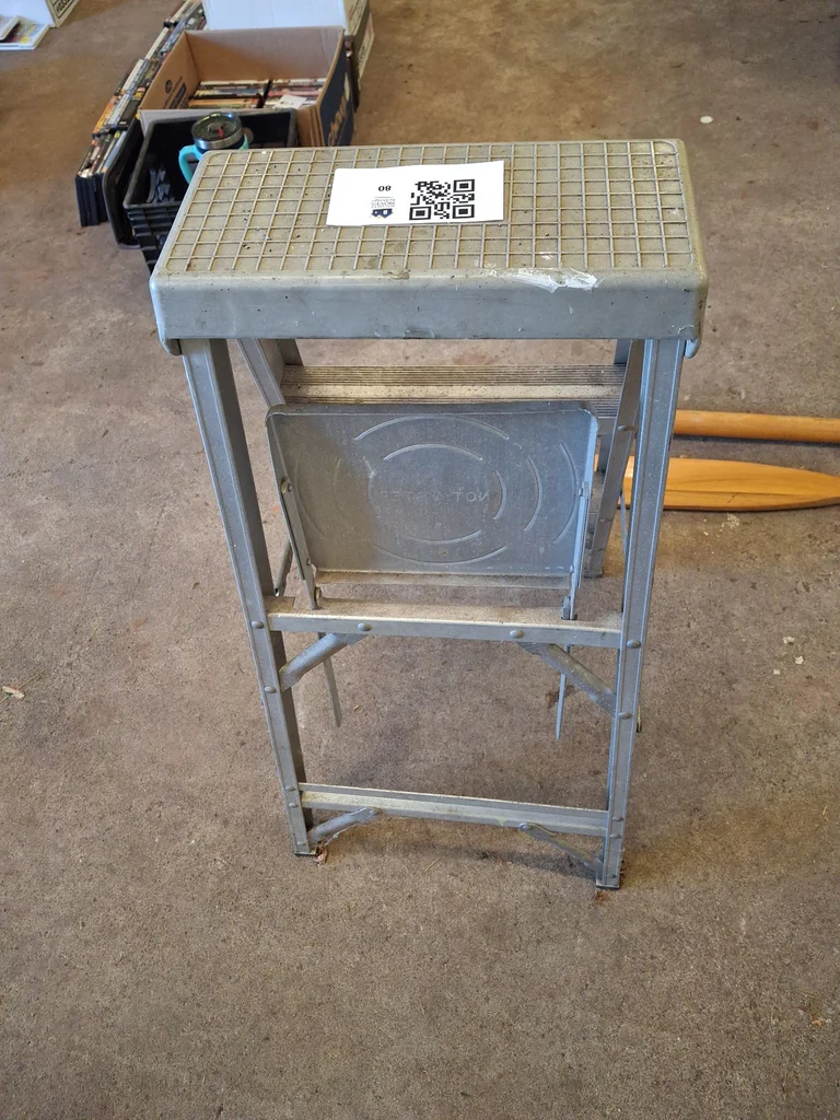 Louisville Aluminum Step Ladder - image 4 of 4