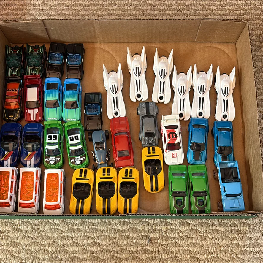 Die Cast Toy Cars and Vehicles - image 1 of 10