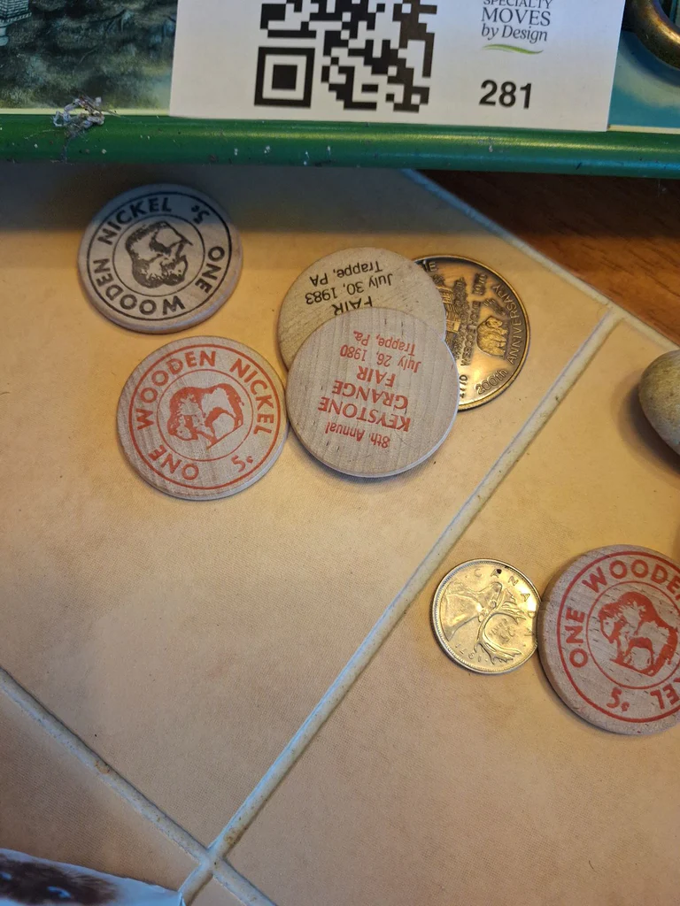 Decorative Stones, Padlock, and Small Collectibles - image 4 of 10