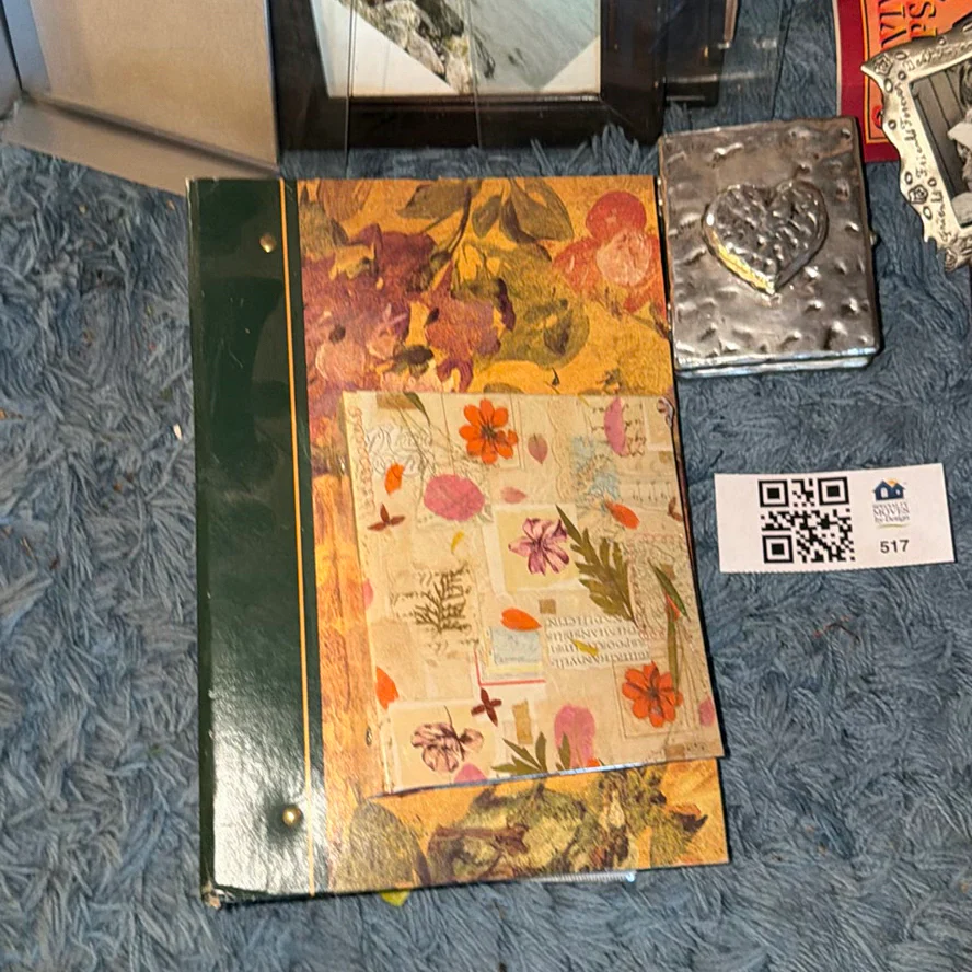 Picture Frames and Decorative Photo Items - image 4 of 15