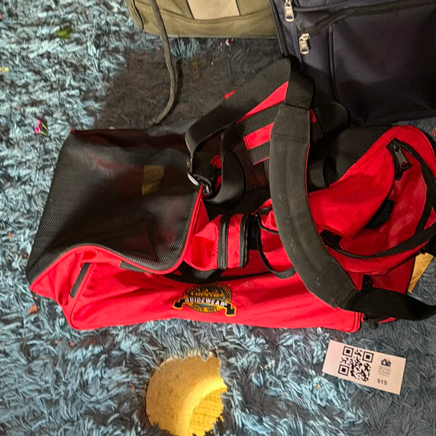 Luggage and Travel Bags - image 9 of 10