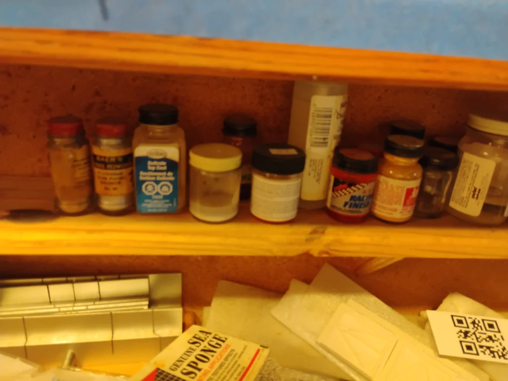 Model Paints, Finishing Supplies, and Parts - image 3 of 4