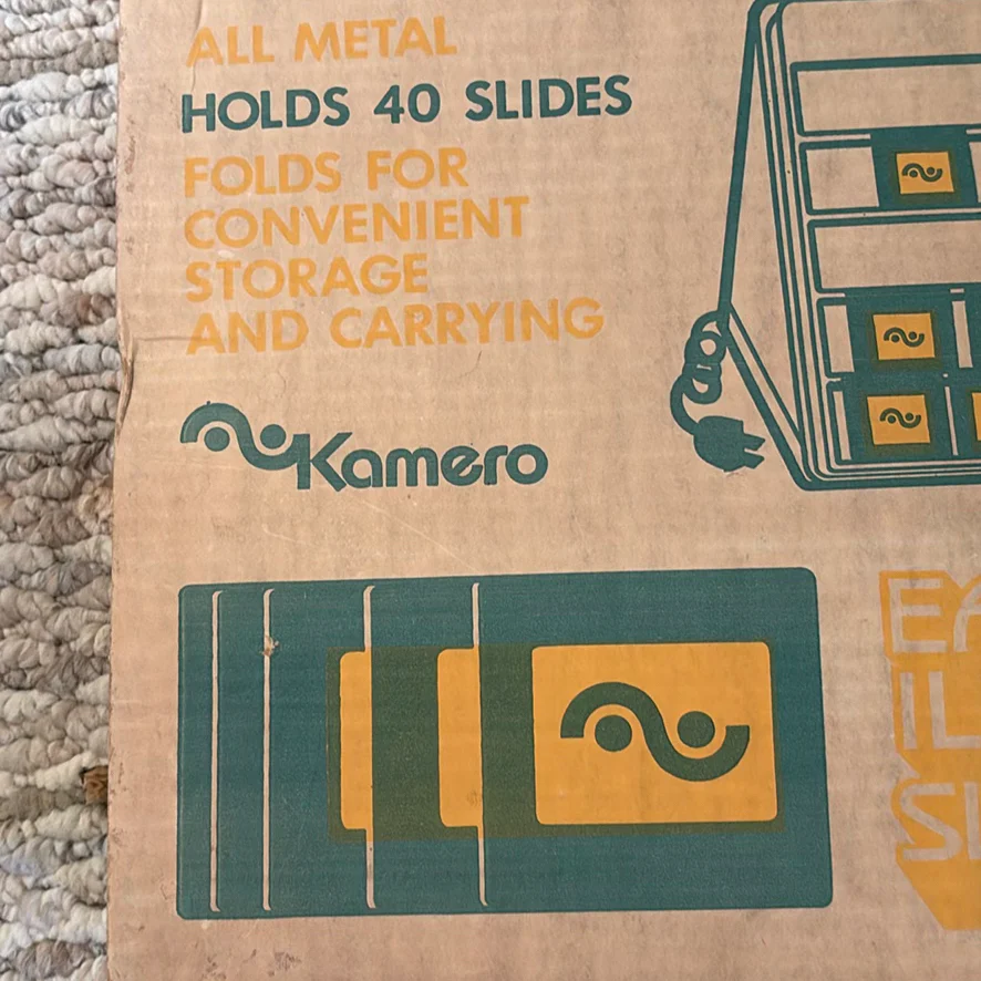 Kamero Illuminated Slide Sorter and Kodak Carousel Transvue Slide Tray - image 4 of 8