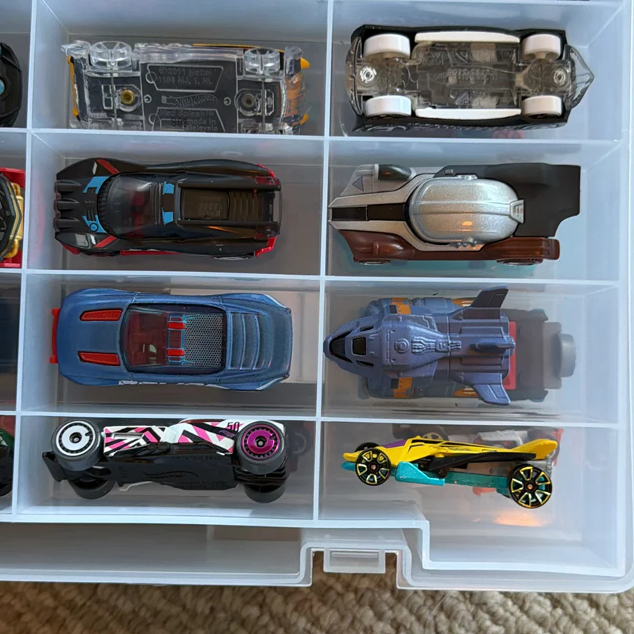 Die-Cast Toy Cars in Plastic Storage Case - image 9 of 26