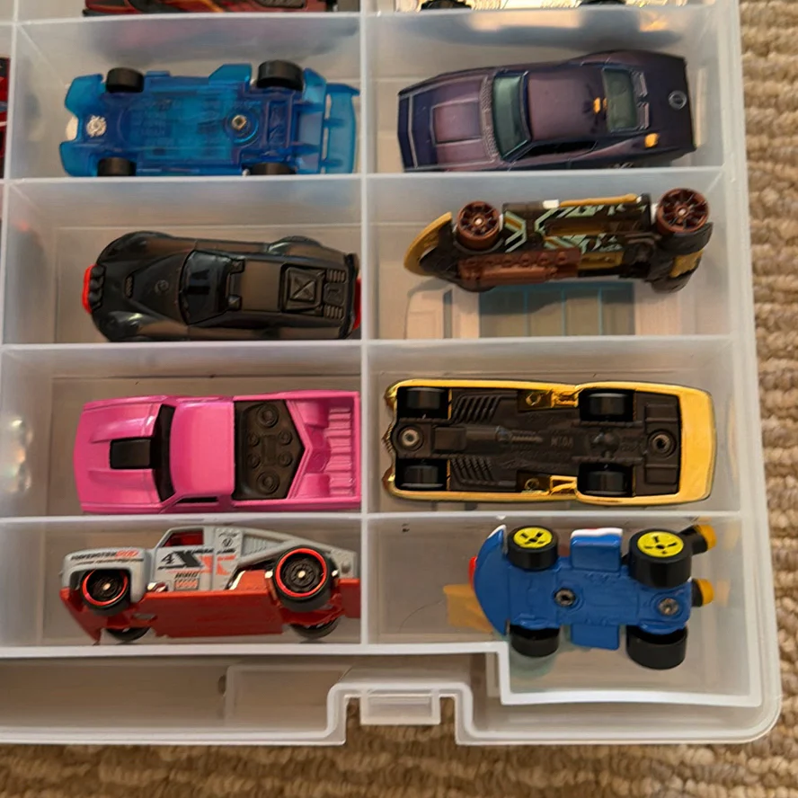 Toy Die-Cast Cars in Storage Case - image 5 of 17