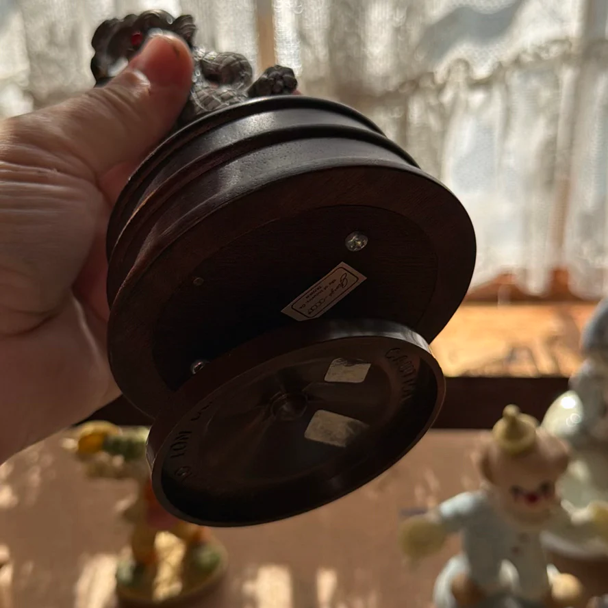 Clown and Figurine Ornaments, Music Boxes - image 15 of 17