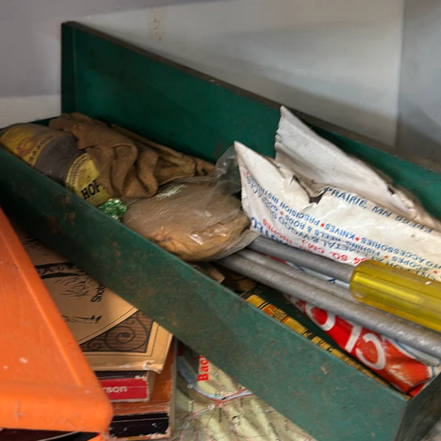 Books, Magazines, Tools, and Electronics - image 7 of 7