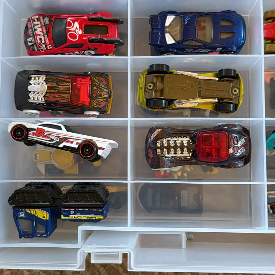 Die Cast Toy Cars in Plastic Storage Case - image 14 of 29