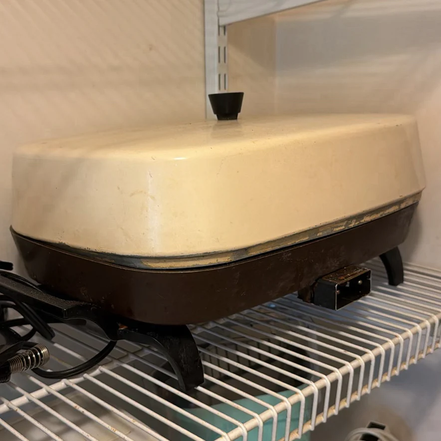 Small Kitchen Appliances and Serving Tray - image 8 of 10