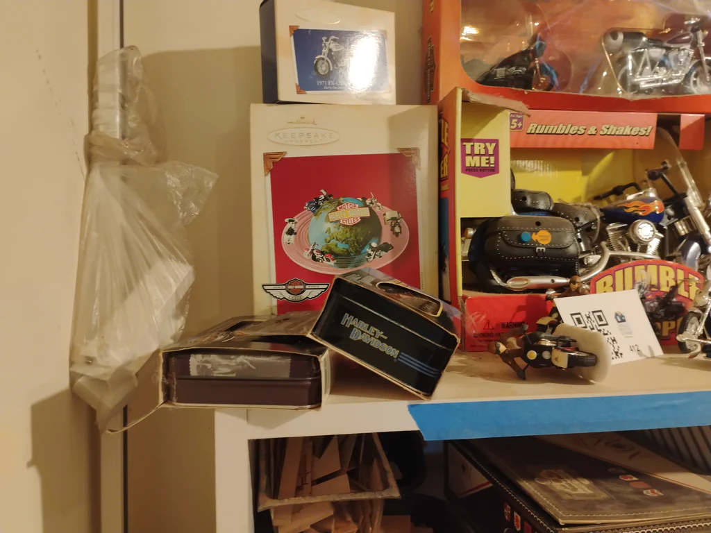 Motorcycle Collectibles and Model Sets - image 2 of 6
