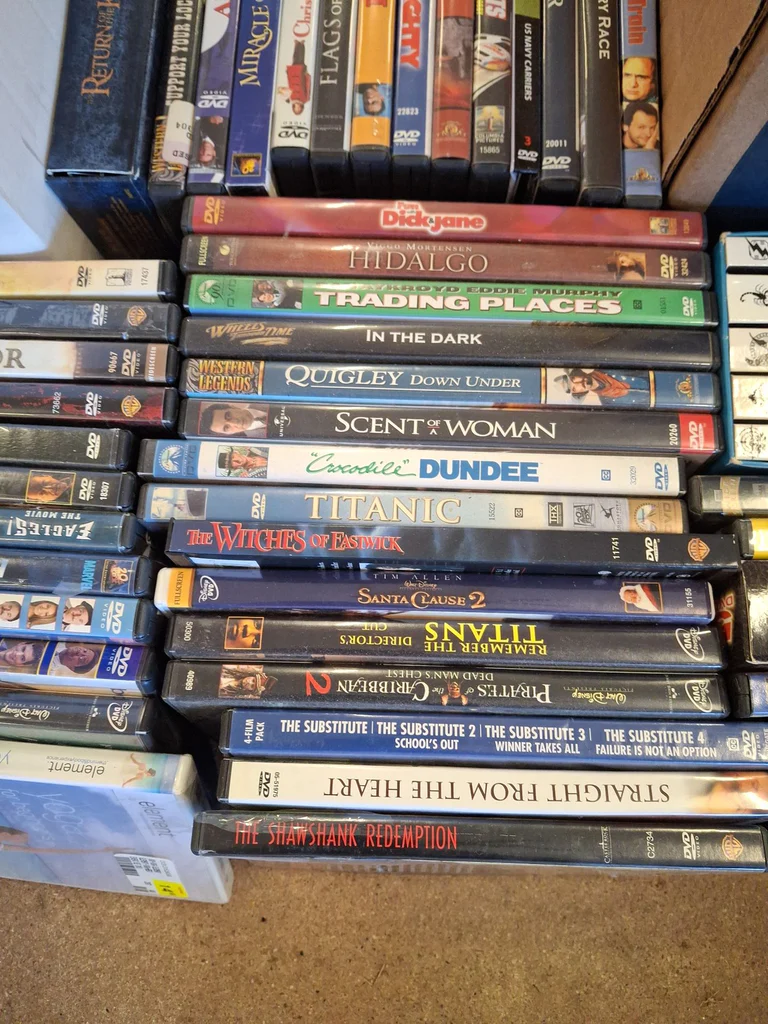 DVD Movie and TV Title Collection - image 13 of 17