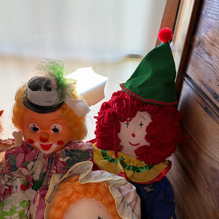 Clown Dolls and Figurines - image 9 of 14