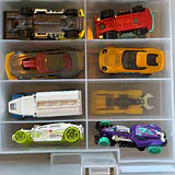 Die-Cast Toy Vehicles with Plastic Case - thumbnail 18 of 28
