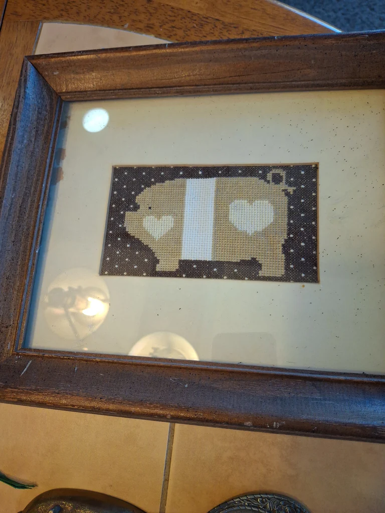 Pig-Themed Decorative Household Items Assortment - image 2 of 10