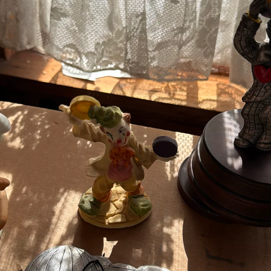 Clown and Figurine Ornaments, Music Boxes - image 13 of 17