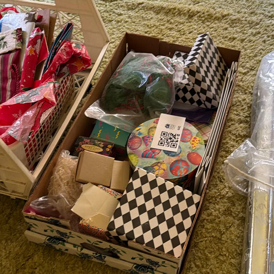 Gift Wrapping and Craft Supplies - image 4 of 8